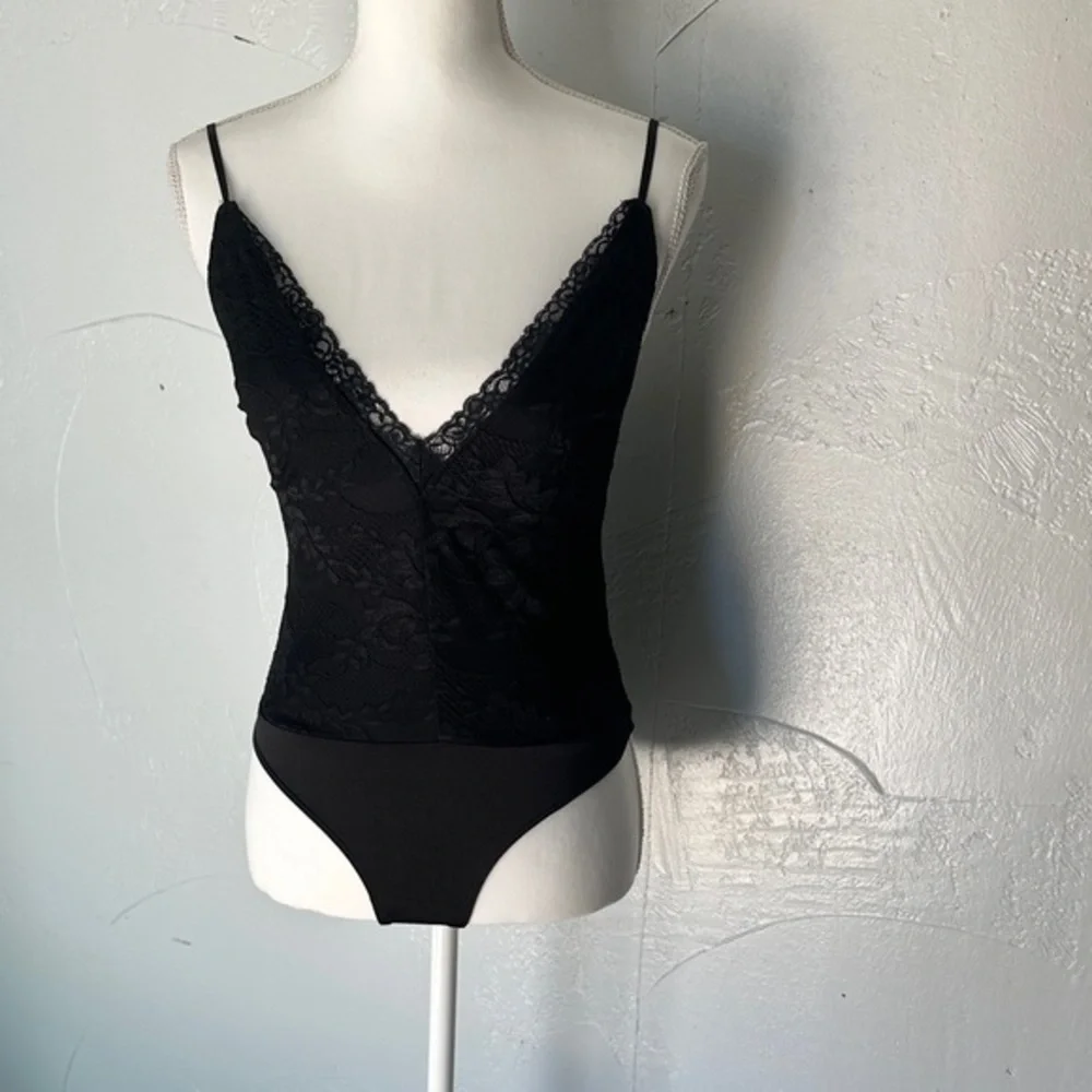 Urban Outfitters Black Lace Bodysuit - Picture 1 of 9